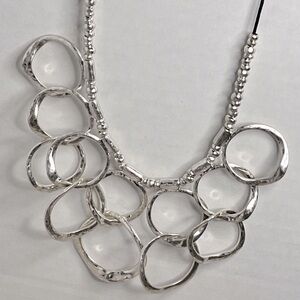 Bella 🐝 Uno Silver bold style women's orbital rings necklace